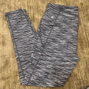 Zella black white stripe live in legging size large